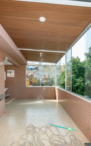 Apartamento à venda com 130m², 3 quartos e 2 vagas Apartamento à venda com 130m², 3 quartos e 2 vagasVaranda