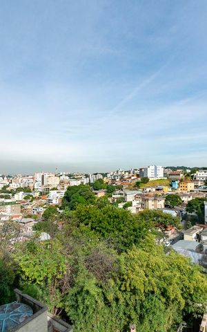Apartamento à venda com 130m², 3 quartos e 2 vagas Apartamento à venda com 130m², 3 quartos e 2 vagasSuíte - Vista