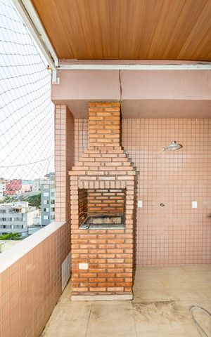 Apartamento à venda com 130m², 3 quartos e 2 vagas Apartamento à venda com 130m², 3 quartos e 2 vagasVaranda