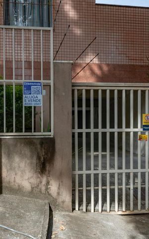 Apartamento à venda com 130m², 3 quartos e 2 vagas Apartamento à venda com 130m², 3 quartos e 2 vagasPlaca