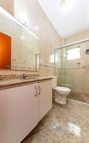 Apartamento à venda com 130m², 3 quartos e 2 vagas Apartamento à venda com 130m², 3 quartos e 2 vagasBanheiro Social