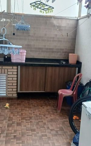 Casa à venda com 120m², 3 quartos e 2 vagas Casa à venda com 120m², 3 quartos e 2 vagasÁrea externa