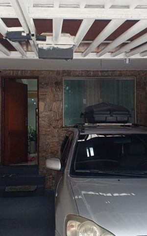 Casa à venda com 120m², 3 quartos e 2 vagas Casa à venda com 120m², 3 quartos e 2 vagasÁrea externa