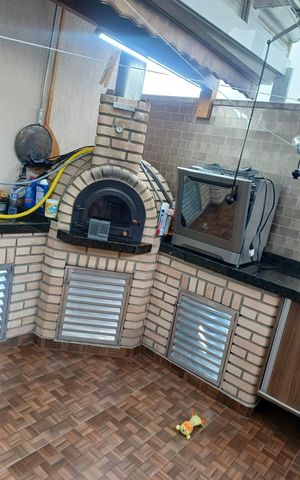 Casa à venda com 120m², 3 quartos e 2 vagas Casa à venda com 120m², 3 quartos e 2 vagasÁrea externa