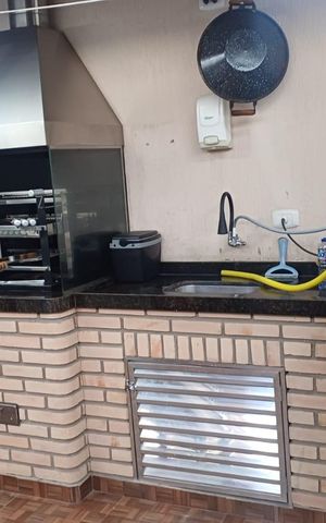 Casa à venda com 120m², 3 quartos e 2 vagas Casa à venda com 120m², 3 quartos e 2 vagasÁrea externa