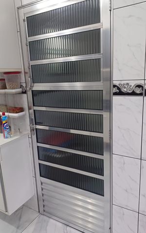 Casa à venda com 120m², 3 quartos e 2 vagas Casa à venda com 120m², 3 quartos e 2 vagasÁrea de serviço