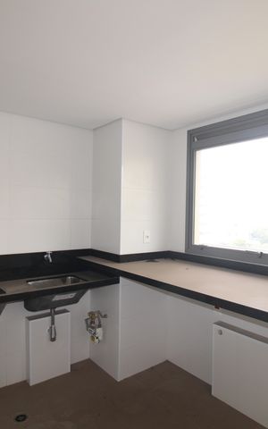 Apartamento à venda com 255m², 4 quartos e 5 vagasCozinha