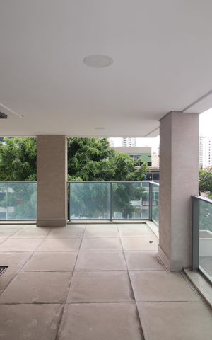 Apartamento à venda com 255m², 4 quartos e 5 vagasVaranda da Sala