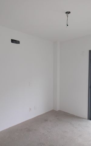Apartamento à venda com 255m², 4 quartos e 5 vagasSuíte 2