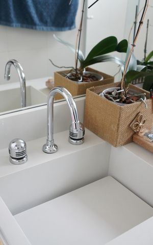 Apartamento à venda com 65m², 2 quartos e 1 vagaBanheiro Social