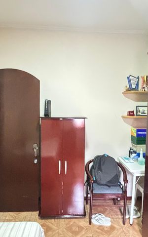 Casa à venda com 255m², 4 quartos e 3 vagas Casa à venda com 255m², 4 quartos e 3 vagasQuarto 2