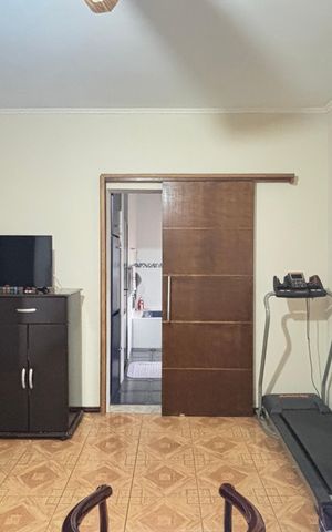 Casa à venda com 255m², 4 quartos e 3 vagas Casa à venda com 255m², 4 quartos e 3 vagasSuite
