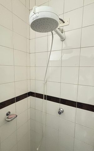 Casa à venda com 255m², 4 quartos e 3 vagas Casa à venda com 255m², 4 quartos e 3 vagasBanheiro Social