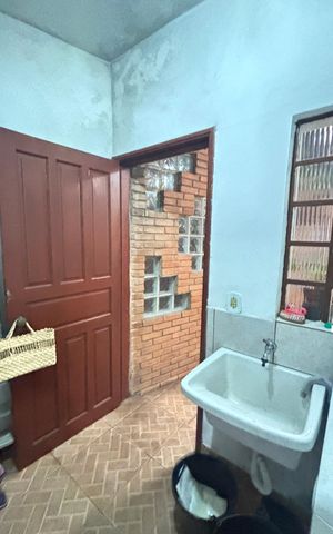 Casa à venda com 255m², 4 quartos e 3 vagas Casa à venda com 255m², 4 quartos e 3 vagasÁrea de Serviço