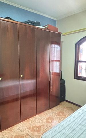 Casa à venda com 255m², 4 quartos e 3 vagas Casa à venda com 255m², 4 quartos e 3 vagasQuarto 2