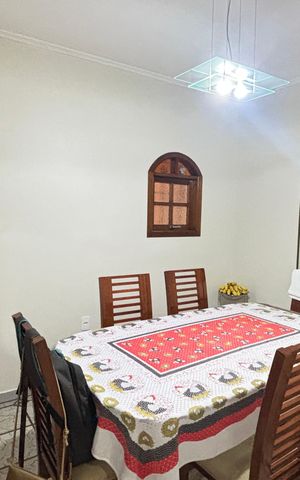 Casa à venda com 255m², 4 quartos e 3 vagas Casa à venda com 255m², 4 quartos e 3 vagasSala de Jantar