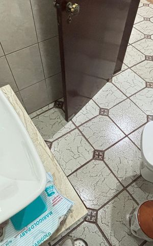 Casa à venda com 255m², 4 quartos e 3 vagas Casa à venda com 255m², 4 quartos e 3 vagasLavabo