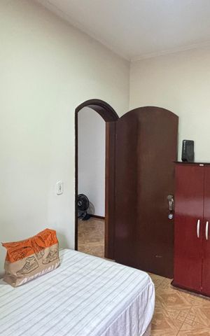 Casa à venda com 255m², 4 quartos e 3 vagas Casa à venda com 255m², 4 quartos e 3 vagasQuarto 2