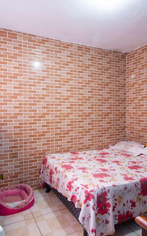 Casa à venda com 220m², 7 quartos e sem vaga Casa à venda com 220m², 7 quartos e sem vagaQuarto
