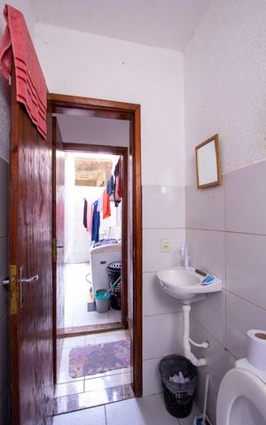 Casa à venda com 220m², 7 quartos e sem vaga Casa à venda com 220m², 7 quartos e sem vagaBanheiro