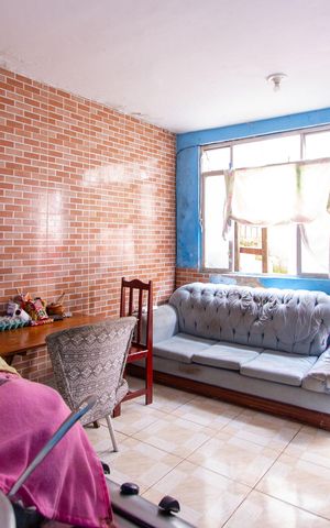 Casa à venda com 220m², 7 quartos e sem vaga Casa à venda com 220m², 7 quartos e sem vagaSala/Cozinha