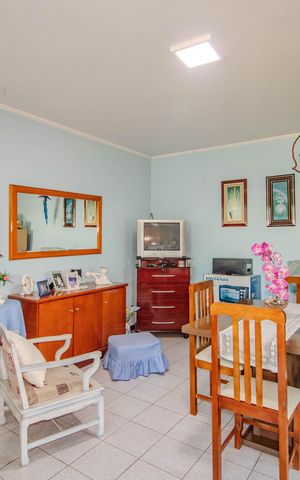 Apartamento à venda com 143m², 2 quartos e 1 vaga Apartamento à venda com 143m², 2 quartos e 1 vagaCobertura
