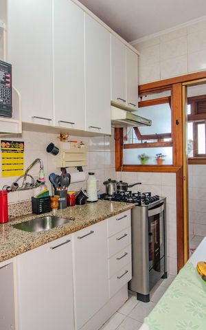 Apartamento à venda com 143m², 2 quartos e 1 vaga Apartamento à venda com 143m², 2 quartos e 1 vagaCozinha e Área de Serviço