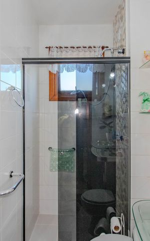 Apartamento à venda com 143m², 2 quartos e 1 vaga Apartamento à venda com 143m², 2 quartos e 1 vagaBanheiro