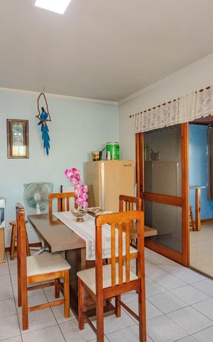 Apartamento à venda com 143m², 2 quartos e 1 vaga Apartamento à venda com 143m², 2 quartos e 1 vagaCobertura