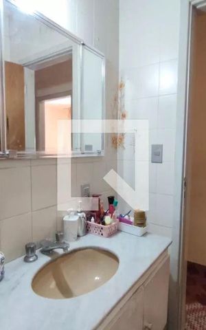 Casa à venda com 230m², 3 quartos e 4 vagas Casa à venda com 230m², 3 quartos e 4 vagasBanheiro Suíte