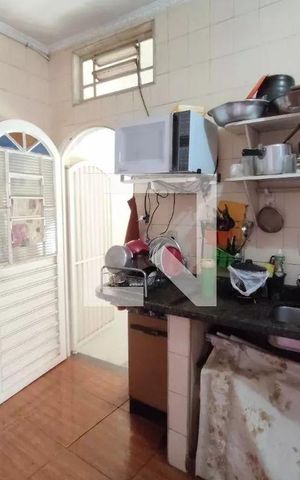 Casa à venda com 230m², 3 quartos e 4 vagas Casa à venda com 230m², 3 quartos e 4 vagasCozinha