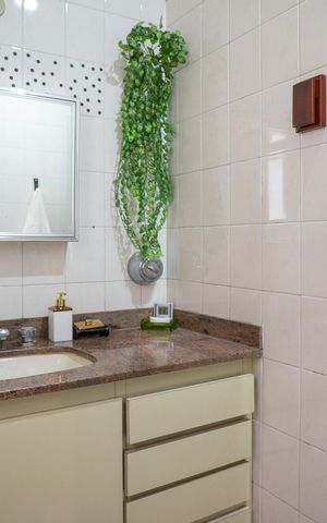 Casa para alugar com 412m², 4 quartos e 6 vagasBanheiro da Suíte 3