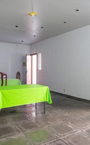 Casa para alugar com 412m², 4 quartos e 6 vagasÁrea comum - Salão de festas