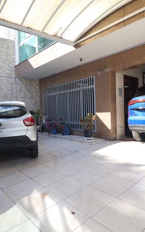 Casa para alugar com 489m², 3 quartos e 5 vagasGaragem