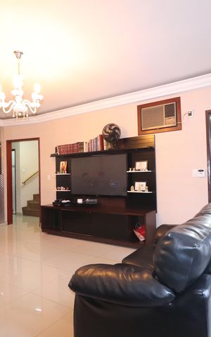 Casa para alugar com 489m², 3 quartos e 5 vagasSala