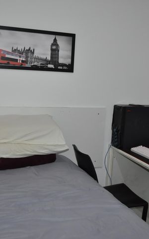 Casa à venda com 260m², 4 quartos e 6 vagasQuarto 3