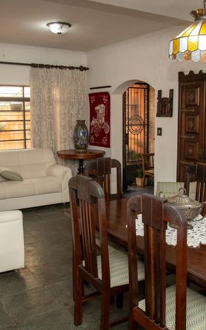 Casa à venda com 167m², 4 quartos e 3 vagas Casa à venda com 167m², 4 quartos e 3 vagasSala de Jantar