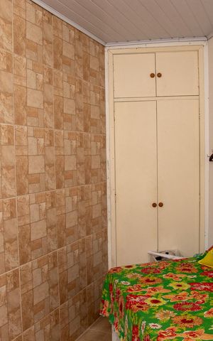 Casa à venda com 167m², 4 quartos e 3 vagas Casa à venda com 167m², 4 quartos e 3 vagasQuarto 4