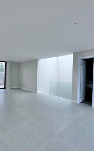 Casa de condomínio para alugar com 510m², 5 quartos e 2 vagas Casa de condomínio para alugar com 510m², 5 quartos e 2 vagasSala 2