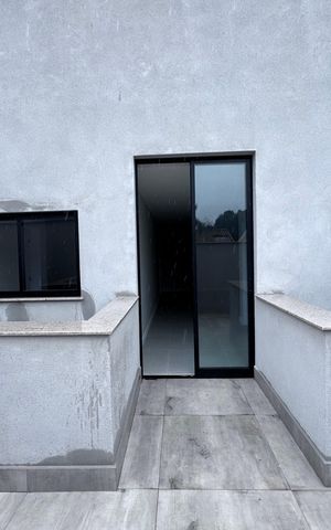 Casa de condomínio para alugar com 510m², 5 quartos e 2 vagas Casa de condomínio para alugar com 510m², 5 quartos e 2 vagasVaranda da Suíte 2