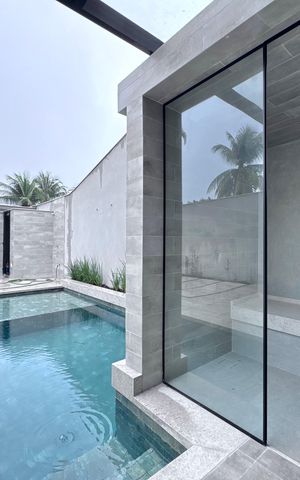 Casa de condomínio para alugar com 510m², 5 quartos e 2 vagas Casa de condomínio para alugar com 510m², 5 quartos e 2 vagasÁrea Externa