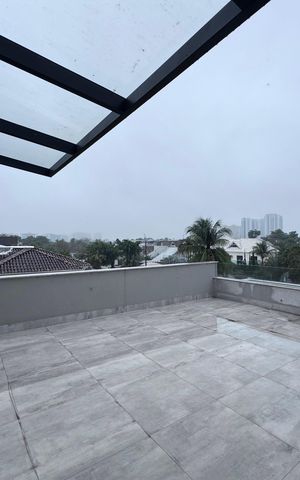 Casa de condomínio para alugar com 510m², 5 quartos e 2 vagas Casa de condomínio para alugar com 510m², 5 quartos e 2 vagasTerraço