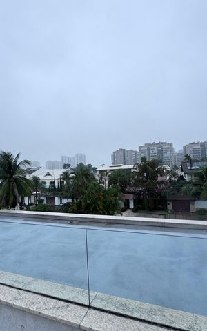 Casa de condomínio para alugar com 510m², 5 quartos e 2 vagas Casa de condomínio para alugar com 510m², 5 quartos e 2 vagasTerraço