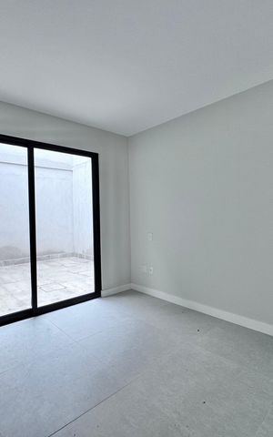 Casa de condomínio para alugar com 510m², 5 quartos e 2 vagas Casa de condomínio para alugar com 510m², 5 quartos e 2 vagasSuíte 4