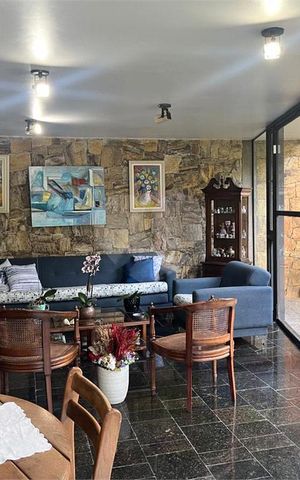 Casa à venda com 600m², 4 quartos e 6 vagas