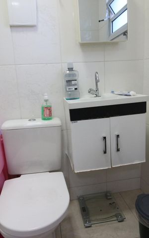 Casa à venda com 170m², 3 quartos e 3 vagasBanheiro da Suíte 1