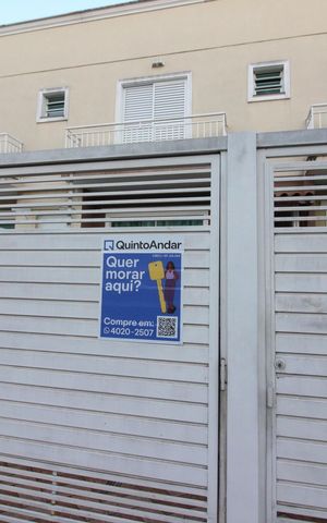 Casa à venda com 170m², 3 quartos e 3 vagasFachada