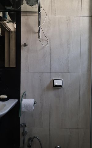 Casa à venda com 231m², 3 quartos e 2 vagasBanheiro