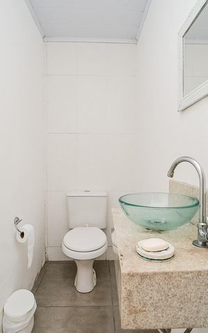Casa à venda com 310m², 3 quartos e 4 vagasLavabo