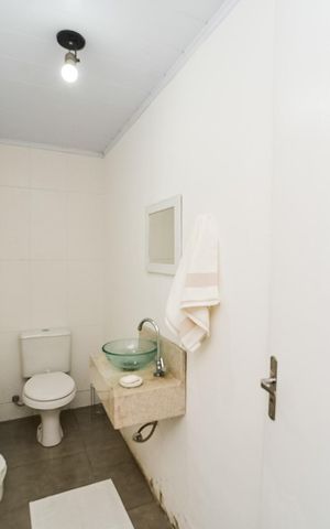 Casa à venda com 310m², 3 quartos e 4 vagasLavabo